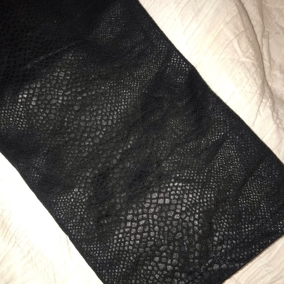 🖤🐊BLACK CROCODILE ROCK🐊🖤. ⭐️STAR PANTS⭐️ - Picture 6 of 8